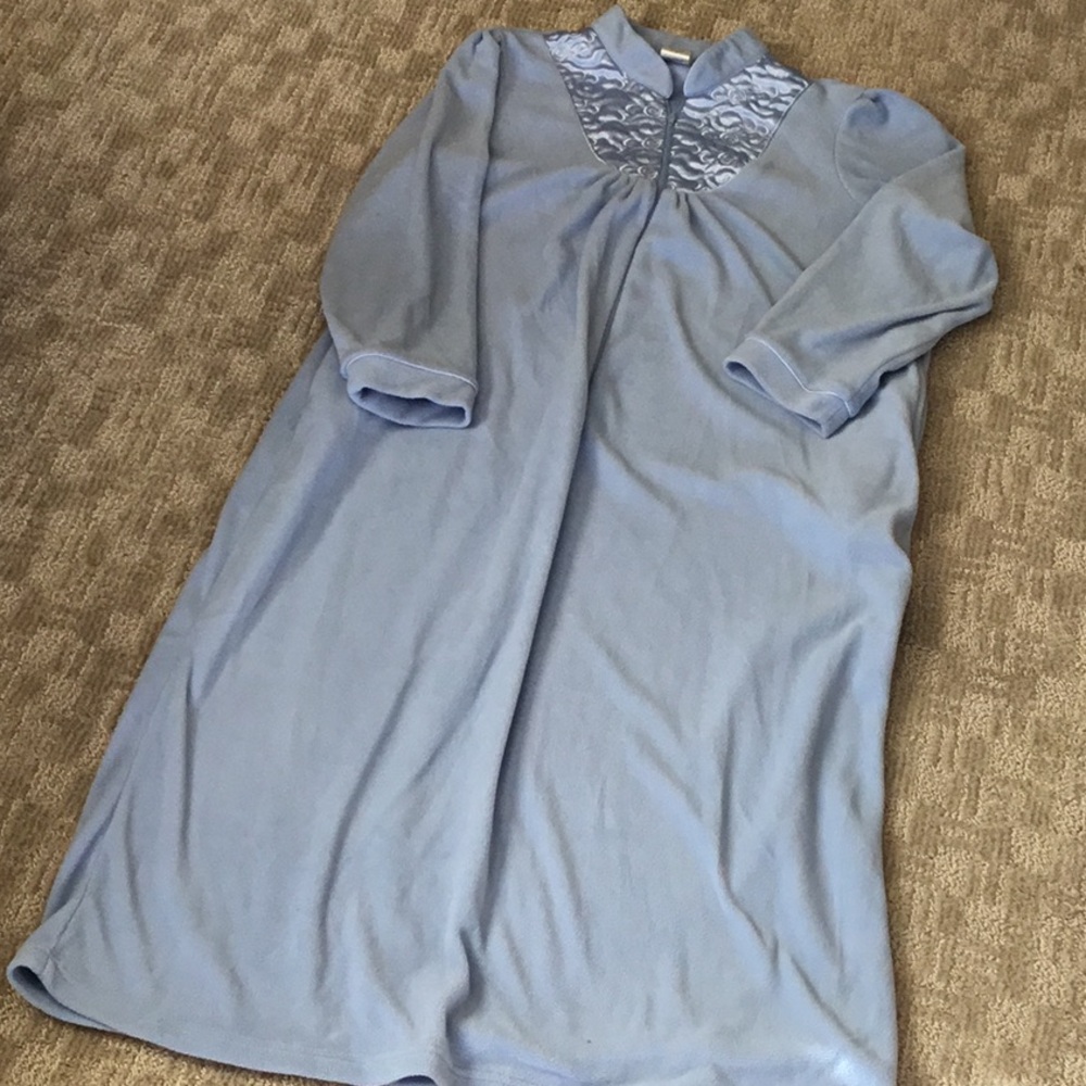Blair Lt Blue Robe Size Lg